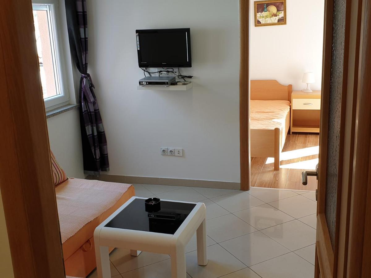 Apartments Knezovic Gradac  Exterior photo